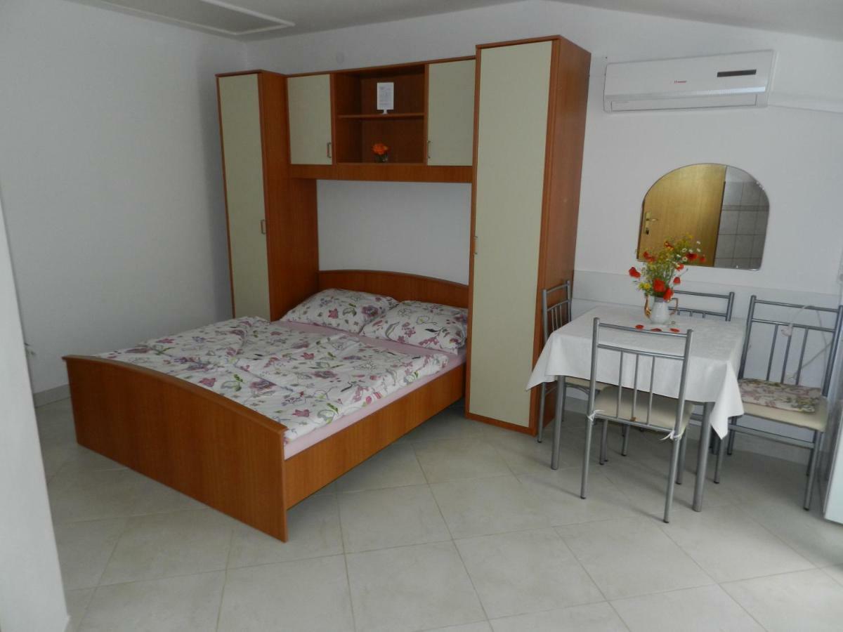 Apartmani Lucija Jurkovic 말린스카 외부 사진